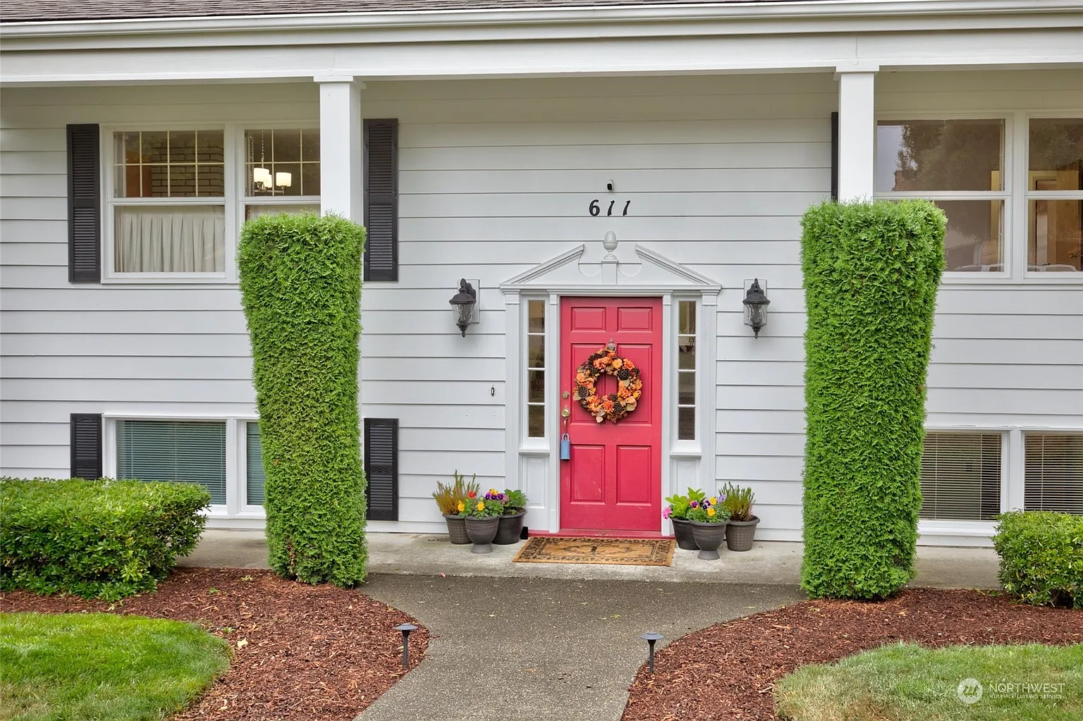 611 Lee Avenue photo 1
