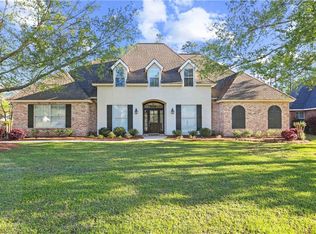 1484 Rue Beauvais, Mandeville, LA 70471
