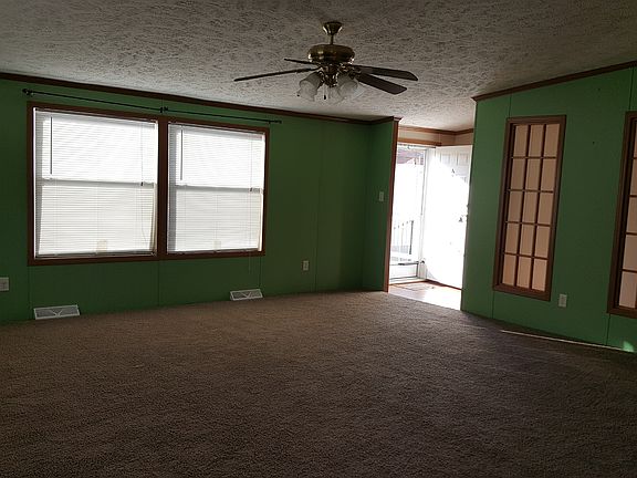 3rd image of 510 Worthington Dr