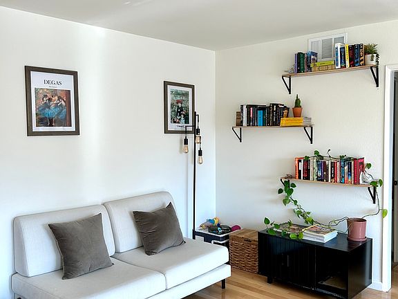 2nd image of 700 Westmount Dr APT 302