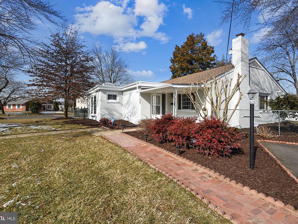 1st image of 6222 Yosemite Dr
