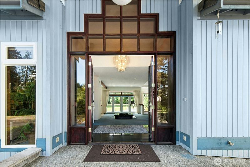 4th image of 25725 NE 80th Street