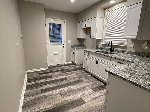 3rd image of 3114 Durrell Ave
