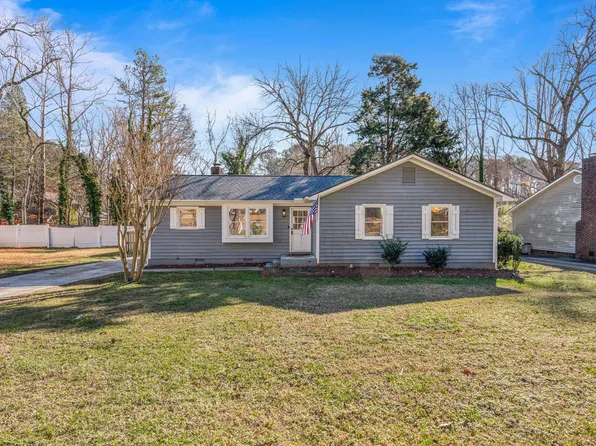 205 Coachman Dr, Garner, NC 27529