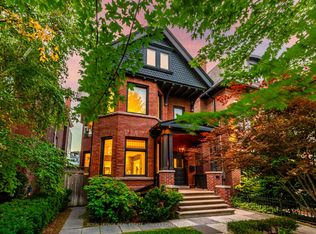 134 Roxborough St W, Toronto, ON M5R 1V1