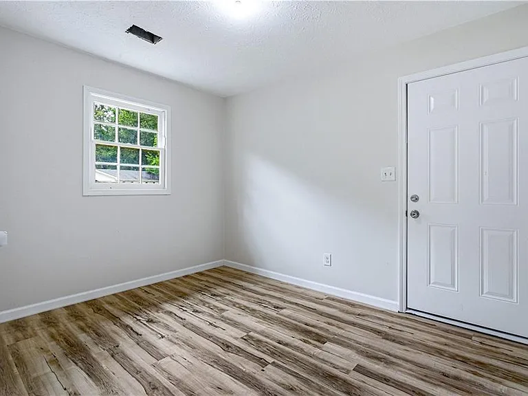 1600 Sugar Plum Dr SW — Photo 17