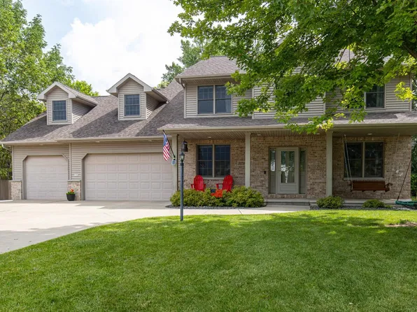 3370 Collier Ct, Oshkosh, WI 54904