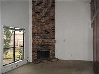 3rd image of 2235 Bunker Hill Dr