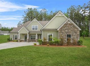 100 Nemoura Ct, Fairburn, GA 30213