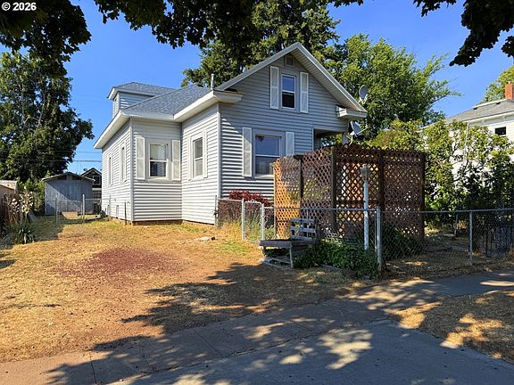 2nd image of 209 W Broadway St