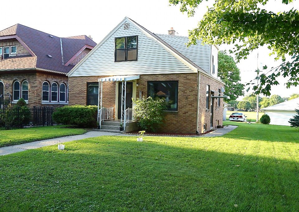 1st image of 1430 E Saveland Ave