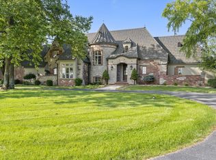 4156 E Division Street, Springfield, MO 65802