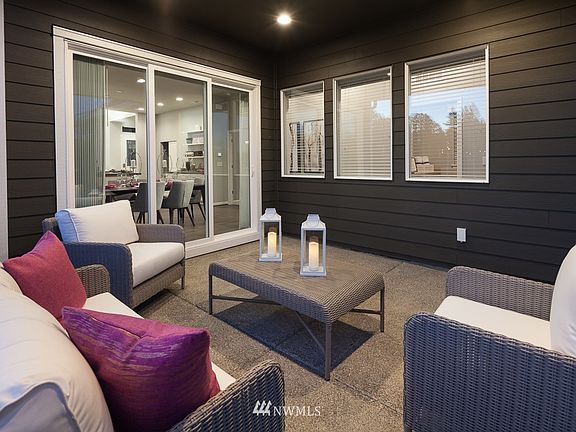 2nd image of 3722 Oakwood (lot 35) Street SE