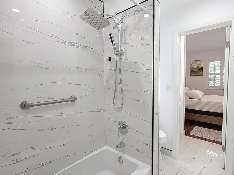 1877 NE 15th Ave #1877 — Photo 15