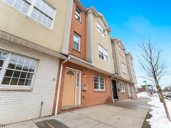 18 E Kinney St, Newark City, NJ 07102