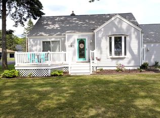 15913 Leonard St, Spring Lake, MI 49456