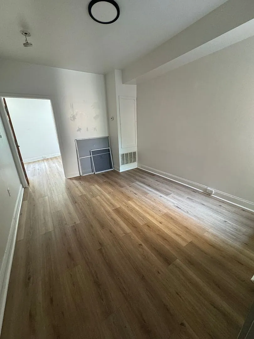 4716 Woodland Ave. — Photo 4