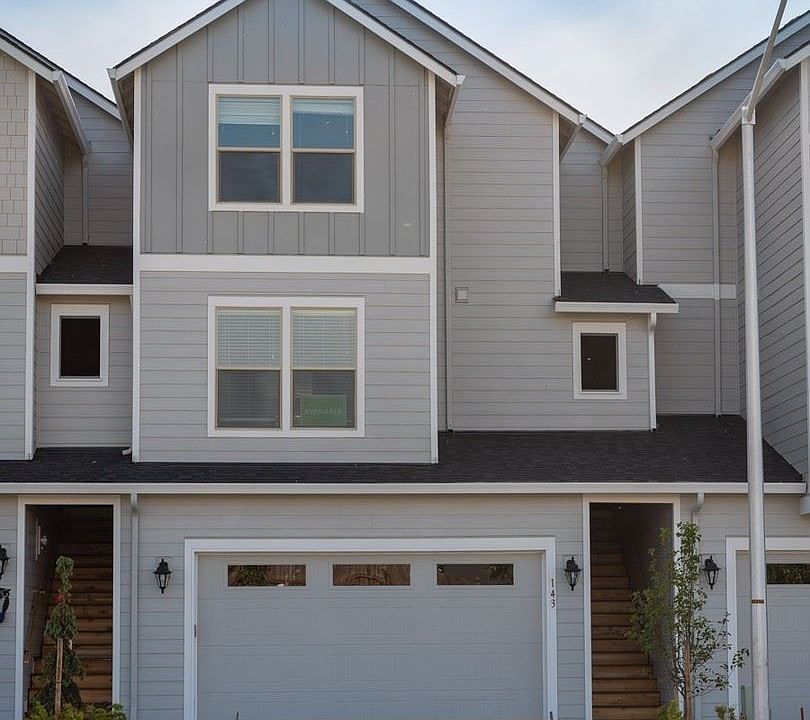 1st image of 167 Loganberry Ct
