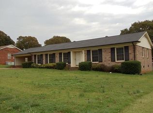 1144 Peachtree Rd, Charlotte, NC 28216