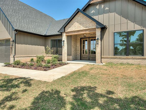 3rd image of 17787 Tall Oak Rd