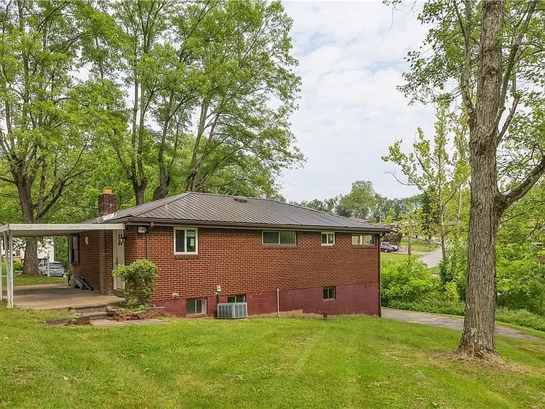 9830 Don Dr — Photo 16