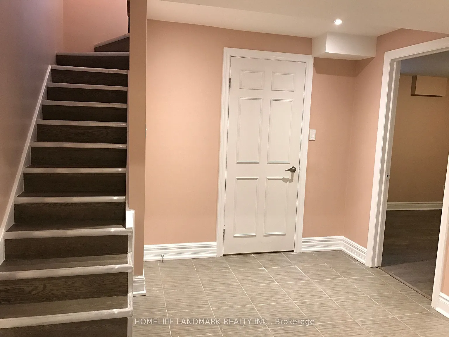 2 bed, $1,900 — Photo 4
