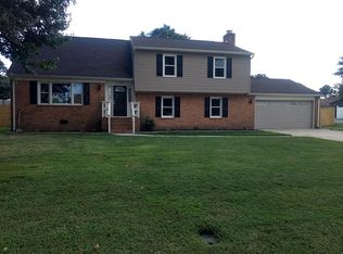 1301 Riveroaks Dr, Colonial Heights, VA 23834