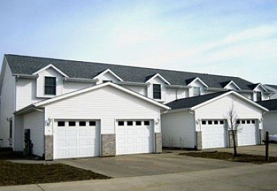 1st image of 820 Magnolia Ln Unit 3