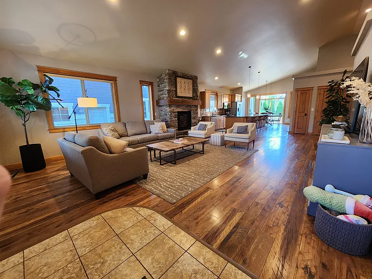 3255 N Swiftwater Ln — Photo 5