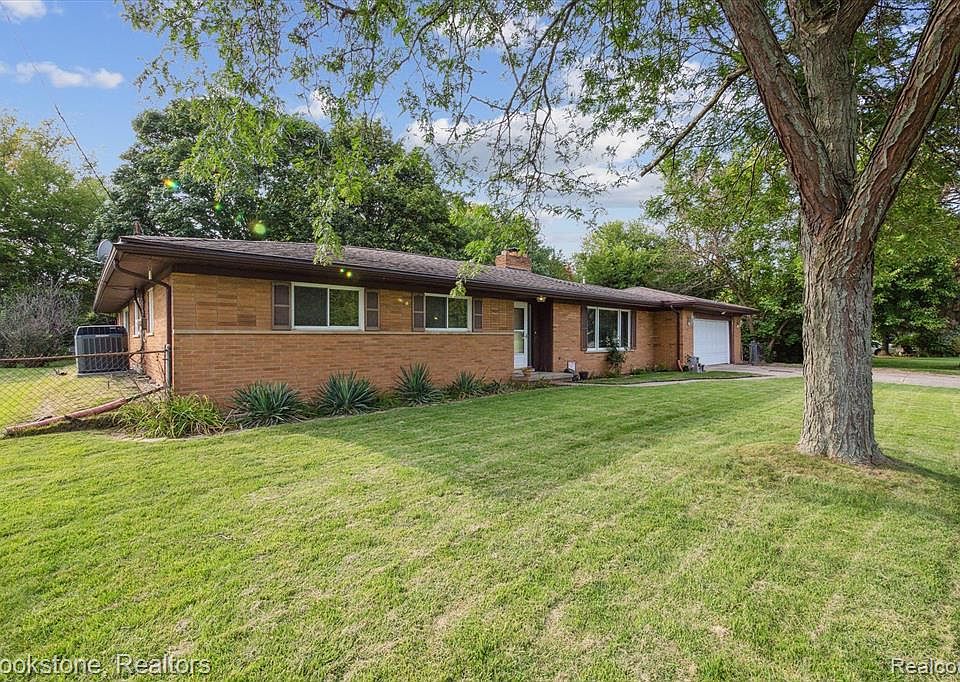 8152 Dungarvin Dr, Grand Blanc, MI 48439 MLS 20230080529 Zillow