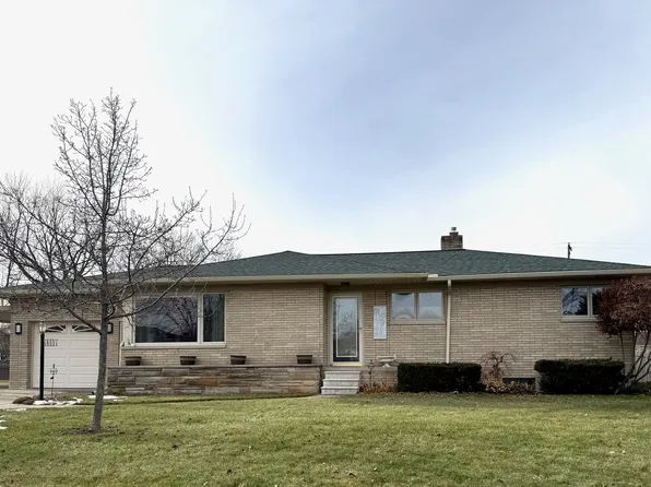 605 Handy Dr, Bay City, MI 48706