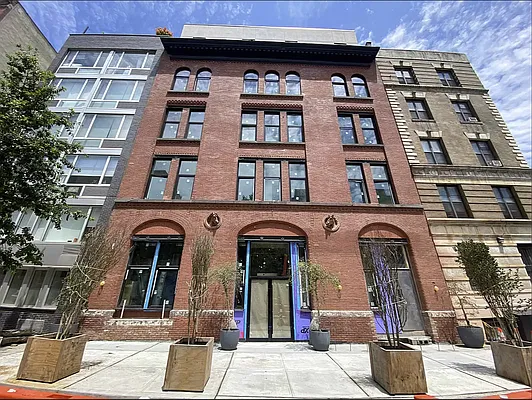 Rented by Artifact.co | media 19