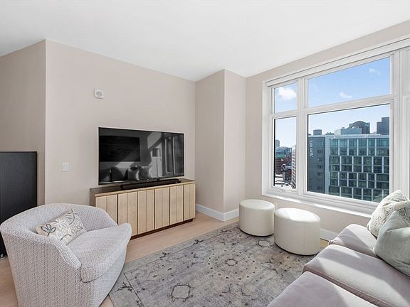 3rd image of 100 Lovejoy Wharf #Penthouse 2c