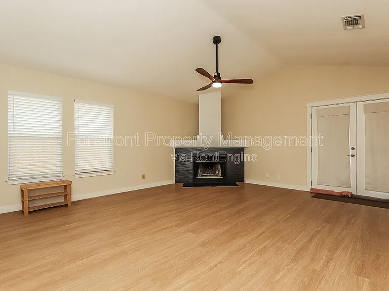362 Cypressway Dr — Photo 4