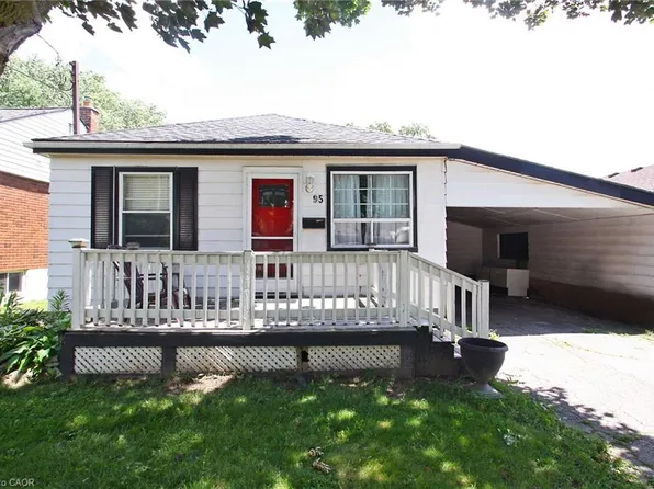 95 Dana Dr, Hamilton, ON L9A 3H9