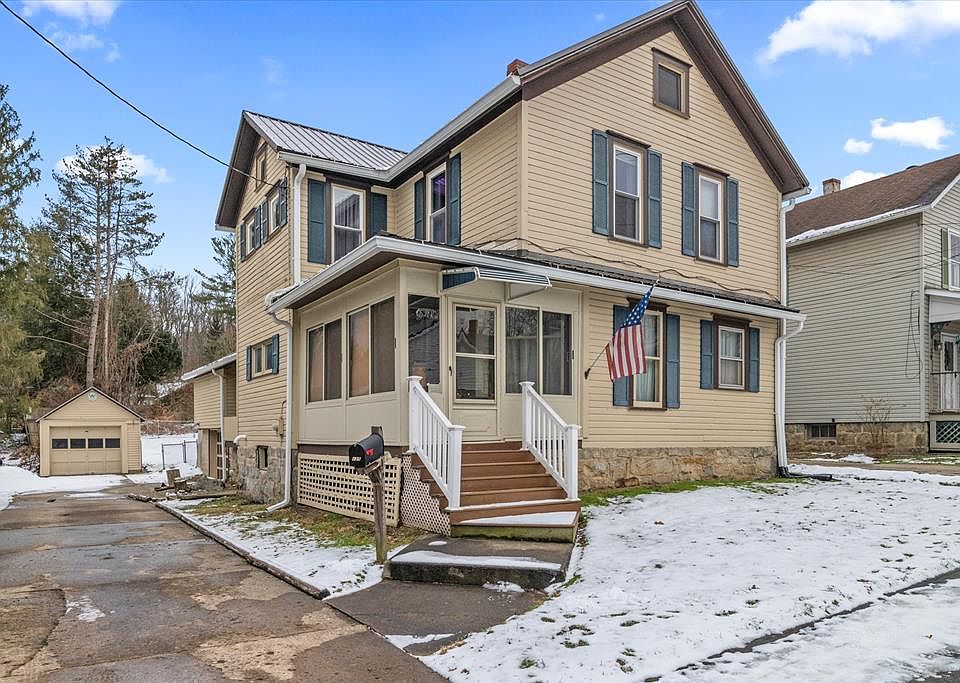 1st image of 125 W Bloss St