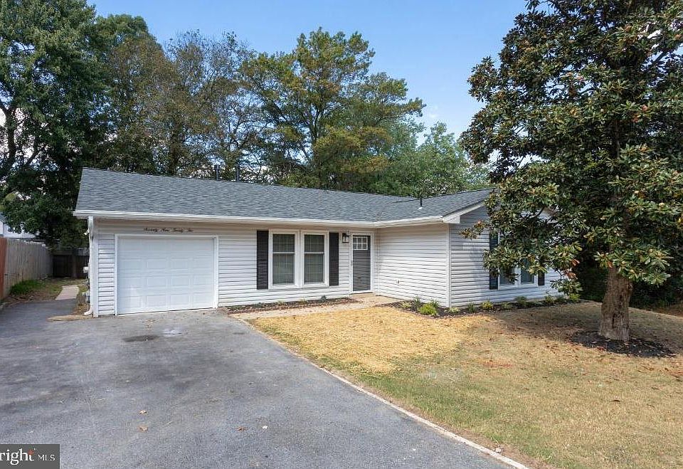 1st image of 7922 Tower Court Rd