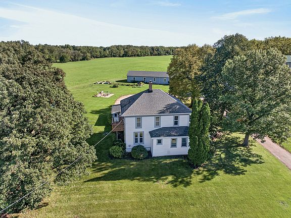 2nd image of 3208 Country Club Rd