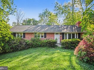7409 Lake Dr, Manassas, VA 20111