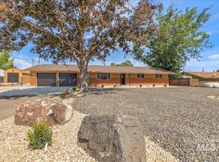 406 Lindenwood Dr, Nampa, ID 83686