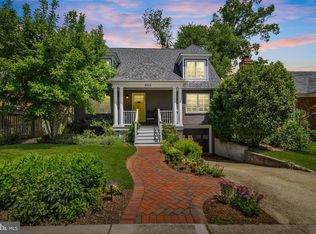 4323 18th St N, Arlington, VA 22207