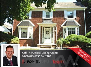 110 George St, Trenton, MI 48183