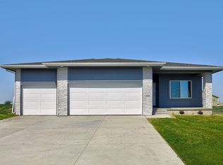 1768 SW Sienna Ct, Grimes, IA 50111