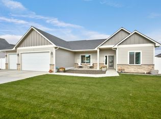 7103 Vista Ridge Ave, Yakima, WA 98903