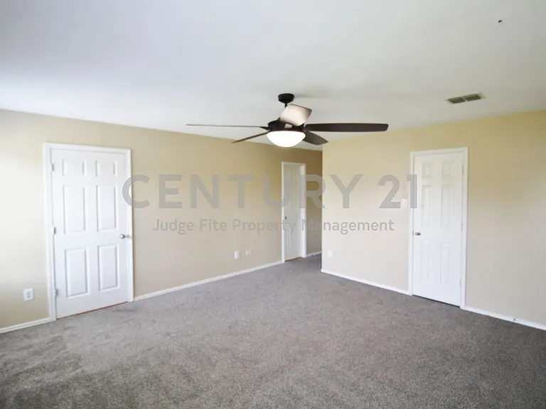 321 Briar Oaks Dr — Photo 9