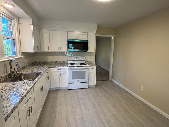 5th image of 140 Canaan Rd #142