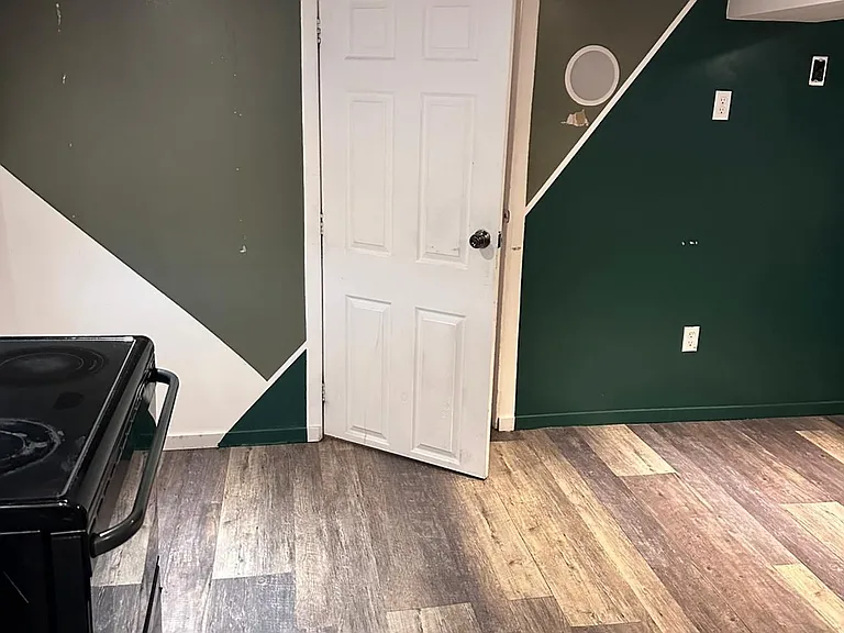 40 Montye Ave #BASEMENT — Photo 5