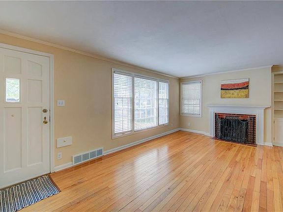 3rd image of 4414 W 74th Ter