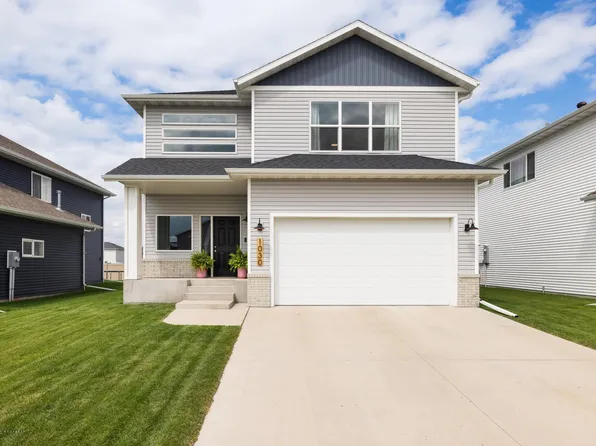 1030 Albert Dr W, West Fargo, ND 58078