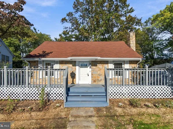 2602 Stone Hedge Dr, Alexandria, VA 22306